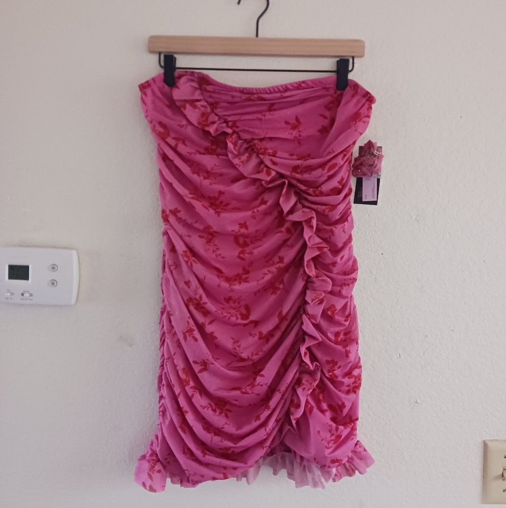 Wild Fable Sleeveless Ruffle Ruched Mini‎ Dress - Picture 2 of 9